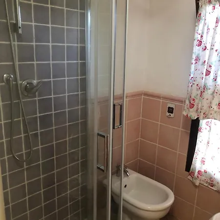 Apartment Il Regno Delle Fate Bagno Roselle